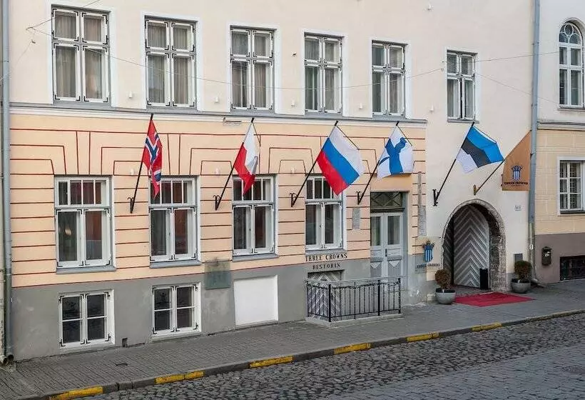 Fotos del hotel Three Crowns Residents:  24