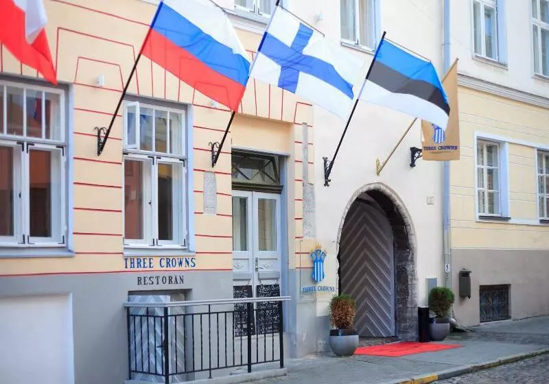 Fotos del hotel Three Crowns Residents:  20