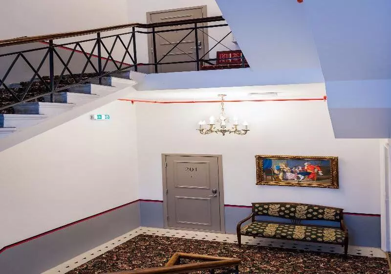 Fotos del hotel Three Crowns Residents:  14