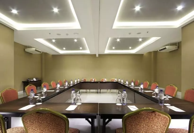 Fotos del hotel Whiz Prime  Kelapa Gading:  6