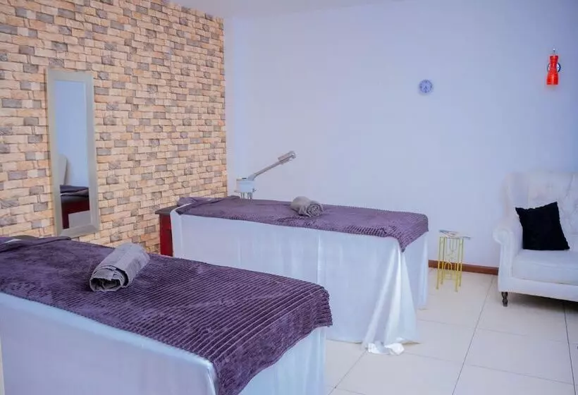 Fotos del hotel Best Western Plus Lusaka Grand:  2