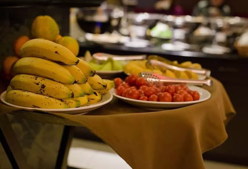 Fotos del hotel East Town 26:  6