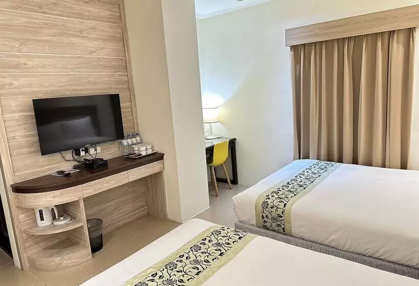 Fotos del hotel East Town 26:  8