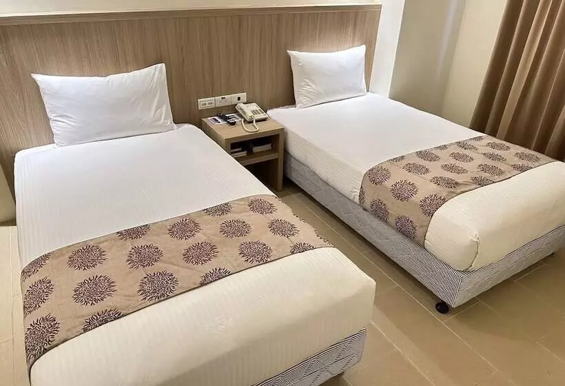 Fotos del hotel East Town 26:  24