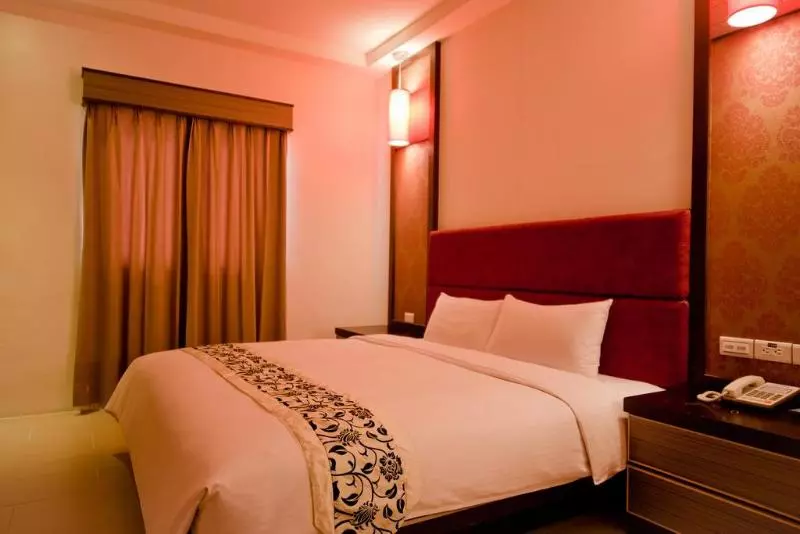 Fotos del hotel East Town 26:  25