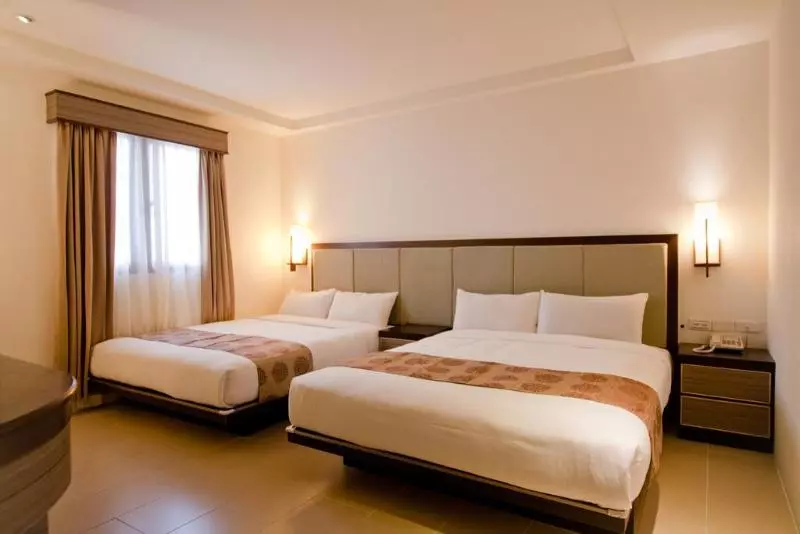 Fotos del hotel East Town 26:  17