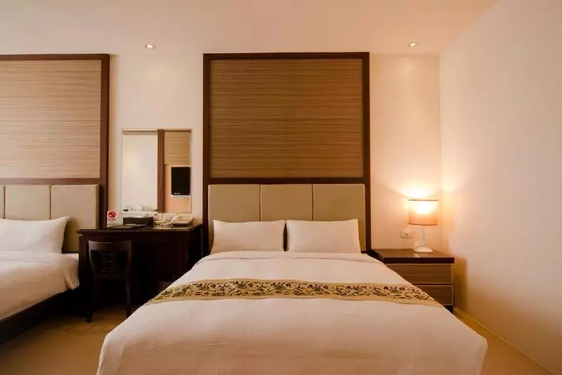 Fotos del hotel East Town 26:  9