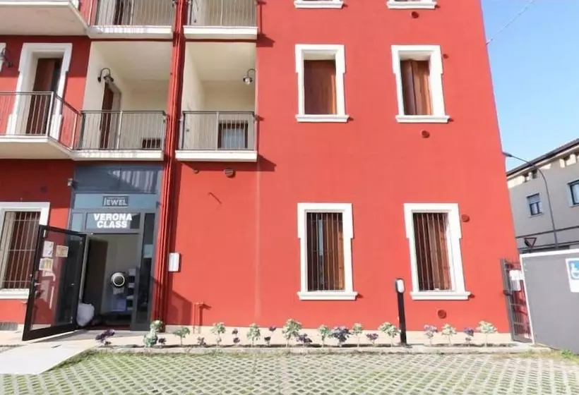 Fotos del hotel Verona Class Aparthotel (residenze Del Cuore):  1