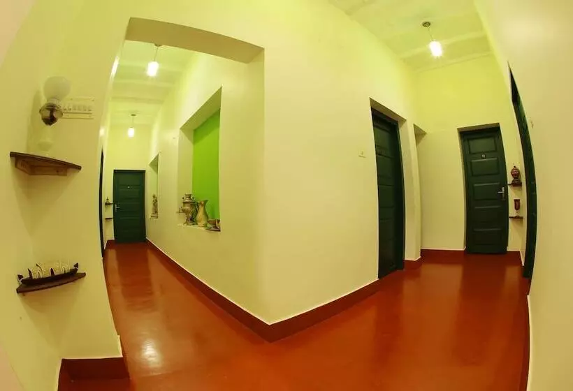 Fotos del hotel Elphinstone Residency:  2