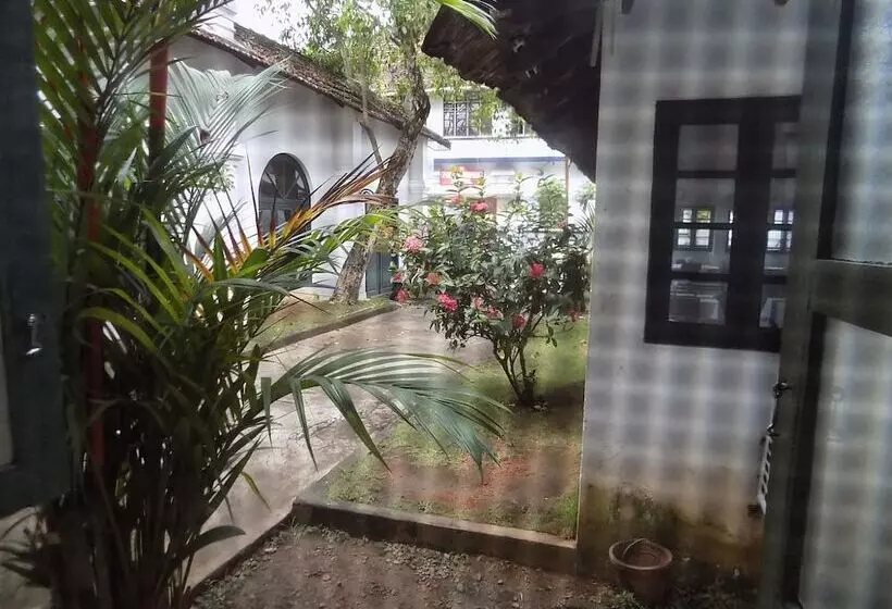 Fotos del hotel Elphinstone Residency:  3