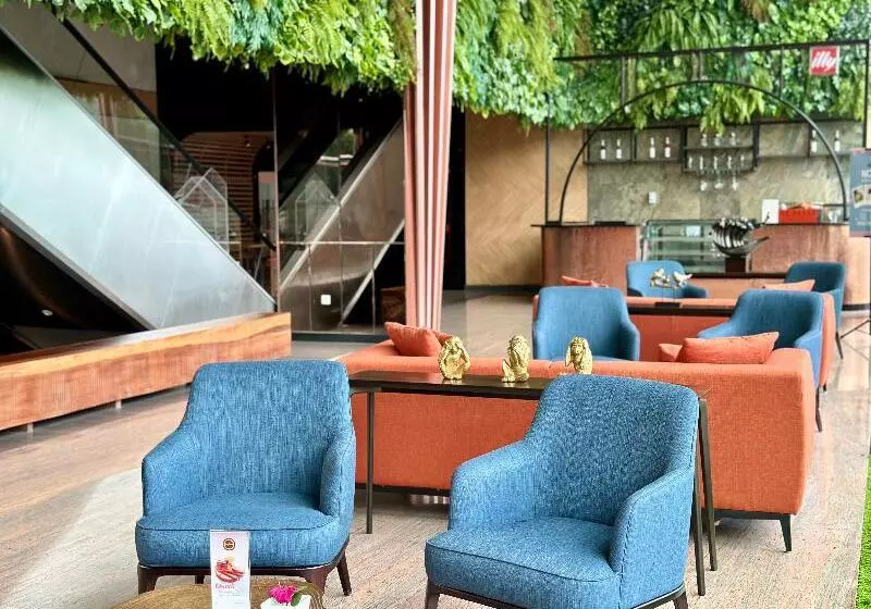 Fotos del hotel Harris  & Conventions Gubeng:  8