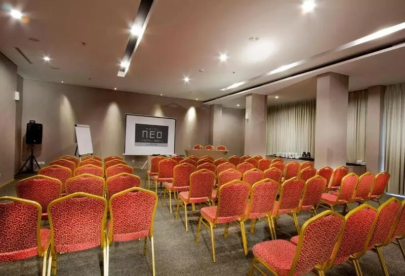 Fotos del hotel Neo  Tendean Jakarta By Aston:  4