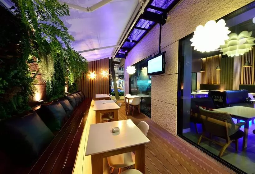 Fotos del hotel Bizotel Premier  & Residence:  12