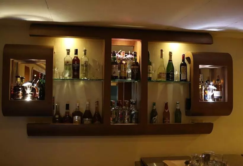 Fotos del hotel Airlink Castle:  15