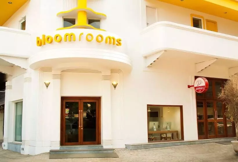 Fotos del hotel Bloomrooms @ New Delhi Railway Station:  8