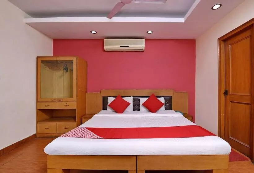 Fotos del hotel Fab Divine Inn:  14