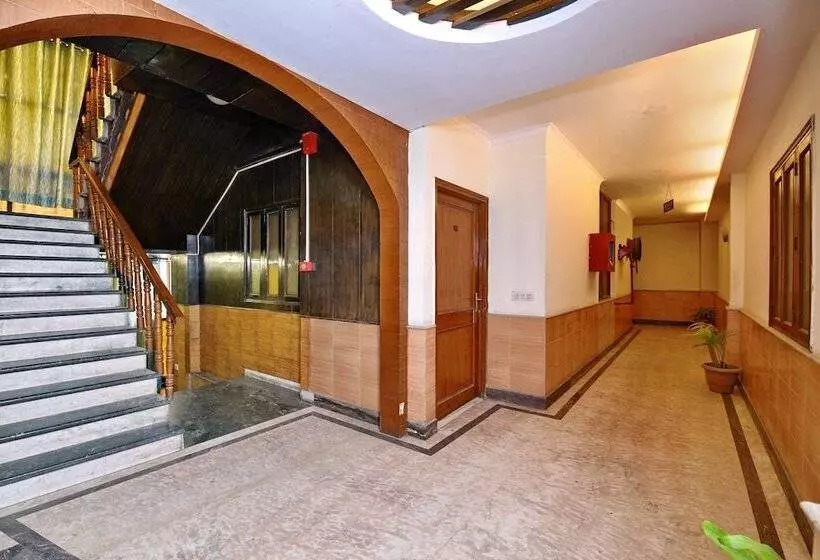 Fotos del hotel Fab Divine Inn:  3