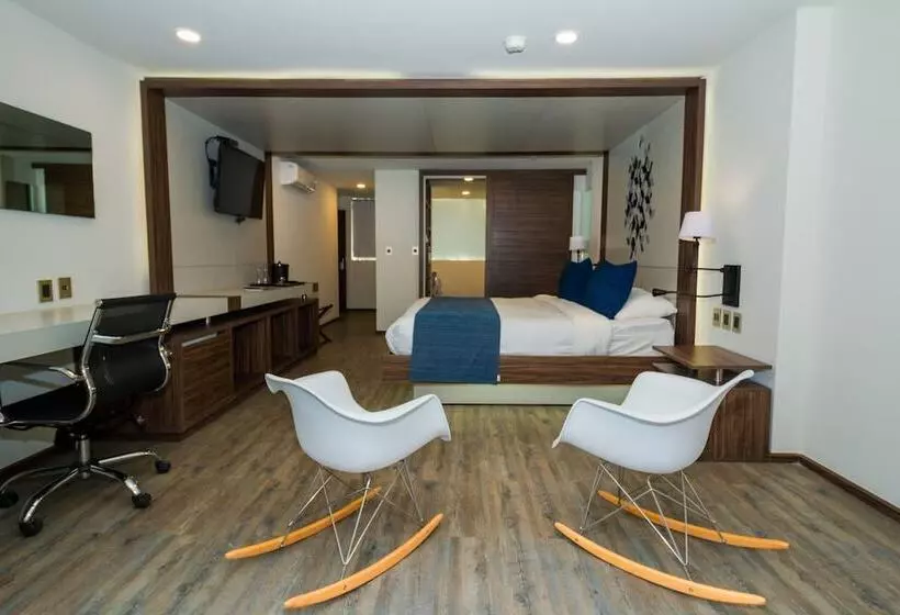 Flowsuites Condesa  Adults Only