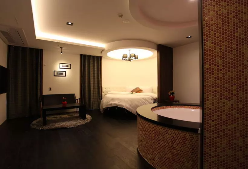 Fotos del hotel R.lee Suite Hotel Ganseok:  13