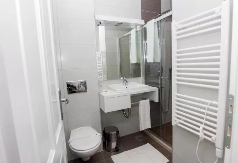 Fotos del hotel Villa Milas:  7