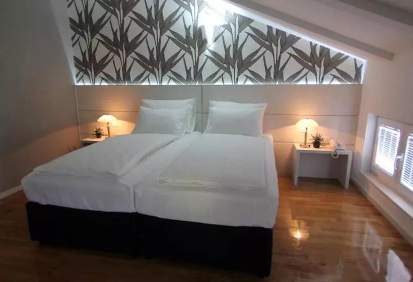 Fotos del hotel Villa Milas:  6