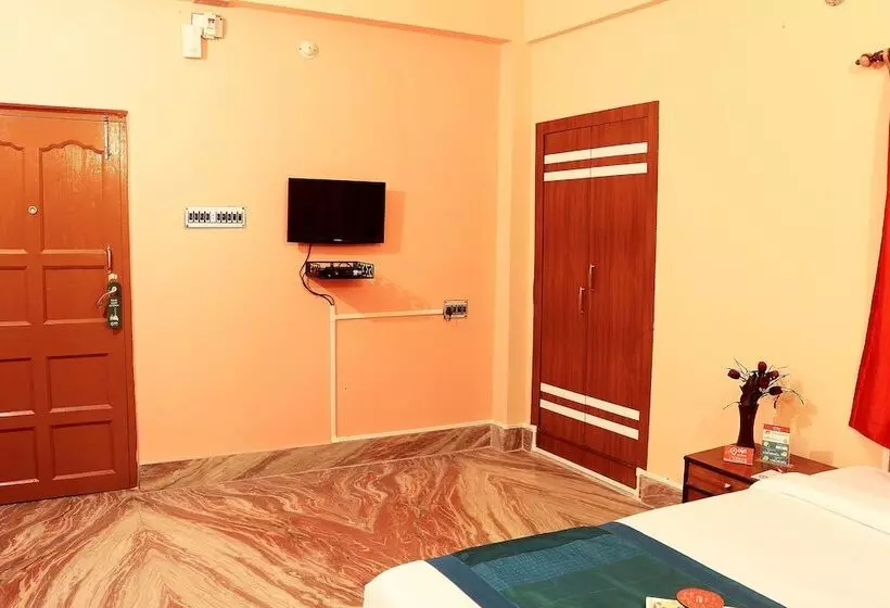 Oyo Rooms Ruby Em By Pass