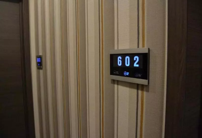 Fotos del hotel The Helmet:  3