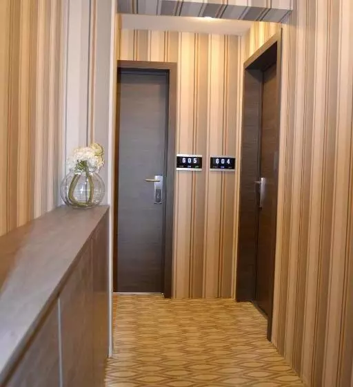 Fotos del hotel The Helmet:  9