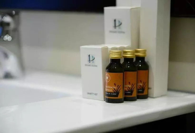 Fotos del hotel The Helmet:  6