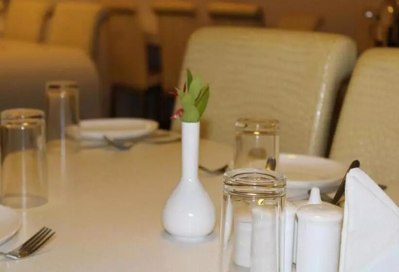 Fotos del hotel M Grand:  12