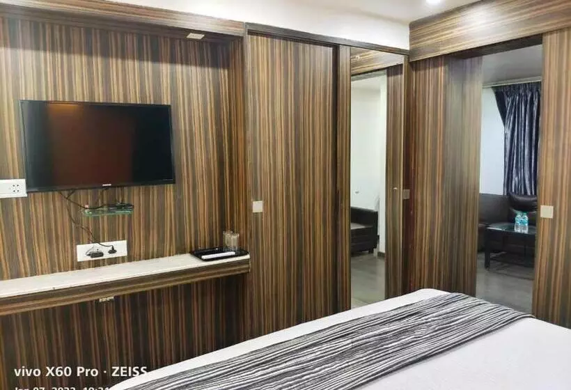 Fotos del hotel M Grand:  16