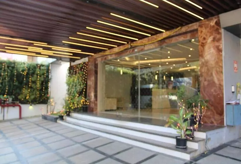 Fotos del hotel M Grand:  8