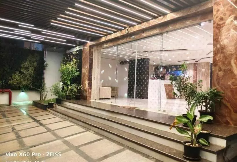 Fotos del hotel M Grand:  17