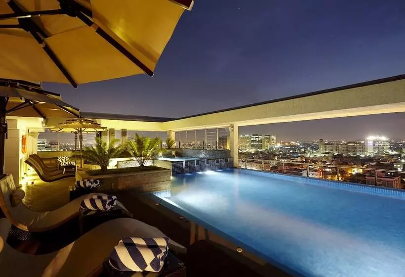 Fotos del hotel Turyaa Chennai  Omr It Expressway:  3