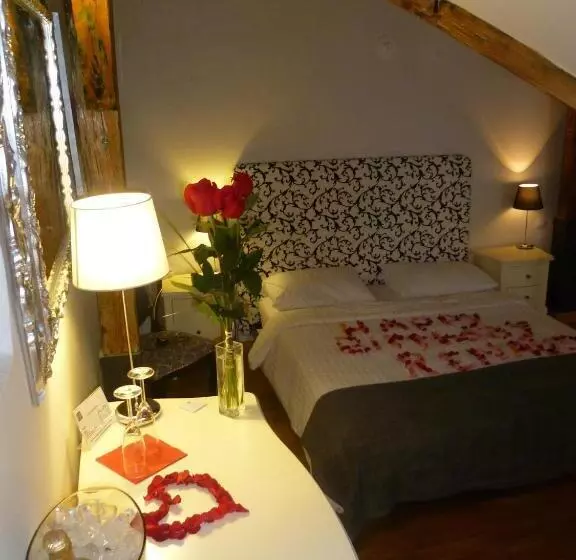 Fotos del hotel Dolce Vita Suites Boutique:  15