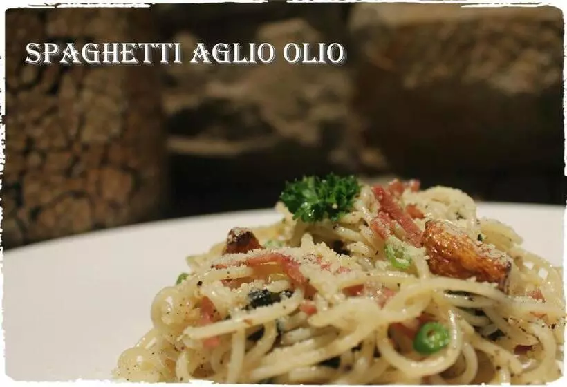 Fotos del hotel Pyrenees Jogja:  17