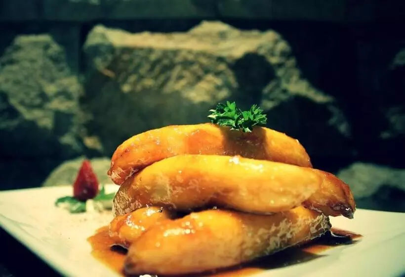 Fotos del hotel Pyrenees Jogja:  19