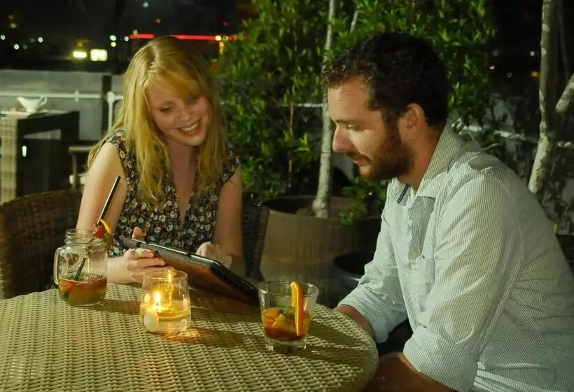 Fotos del hotel Pyrenees Jogja:  7