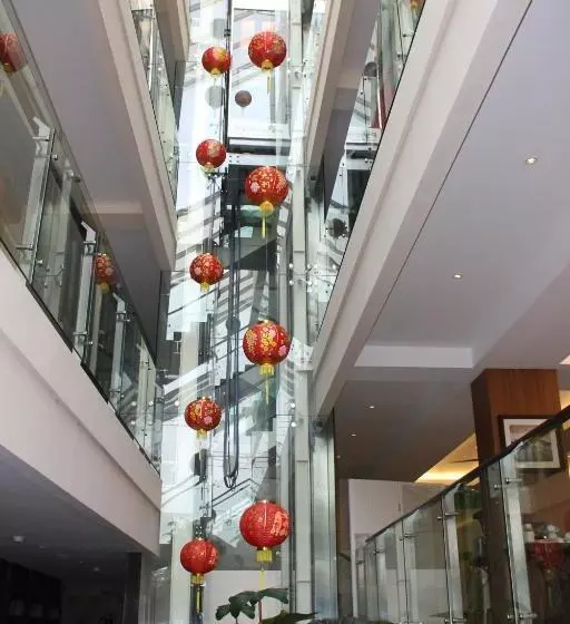 Fotos del hotel Pyrenees Jogja:  2