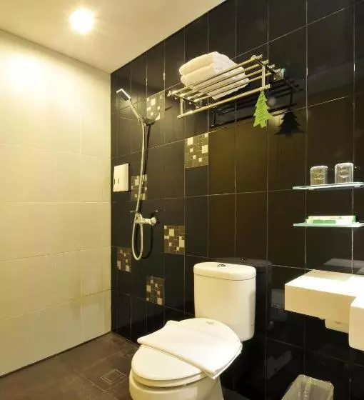 Fotos del hotel Pyrenees Jogja:  15