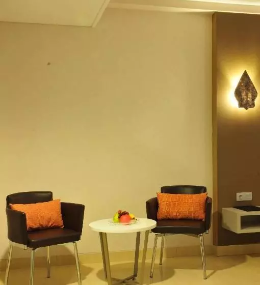 Fotos del hotel Pyrenees Jogja:  25