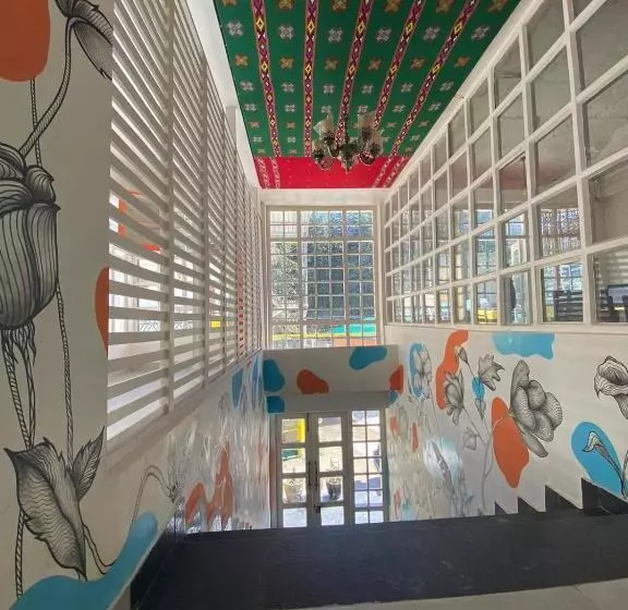 Fotos del hotel Golden Tulip Manali:  5