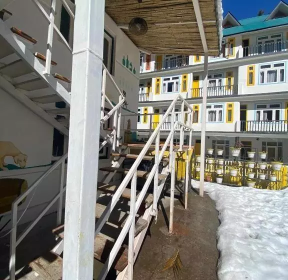 Fotos del hotel Golden Tulip Manali:  12