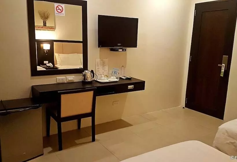 Fotos del hotel Reddoorz Plus Near Robinsons Dumaguete:  24