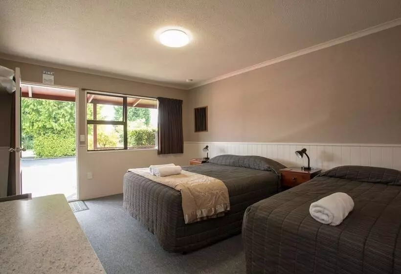 Fotos del hotel Te Anau Top 10 Holiday Park:  19