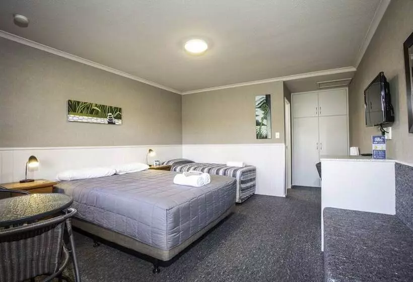 Fotos del hotel Te Anau Top 10 Holiday Park:  4