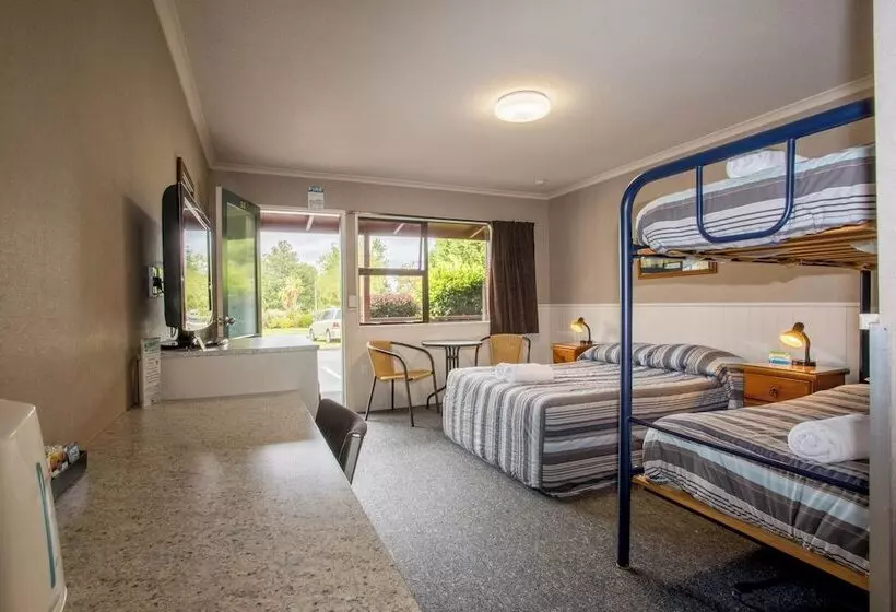 Fotos del hotel Te Anau Top 10 Holiday Park:  23