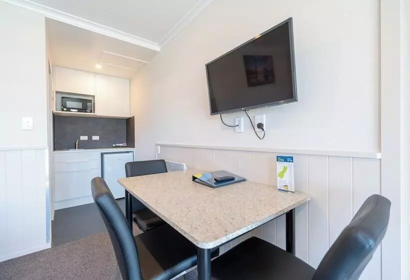 Fotos del hotel Te Anau Top 10 Holiday Park:  25