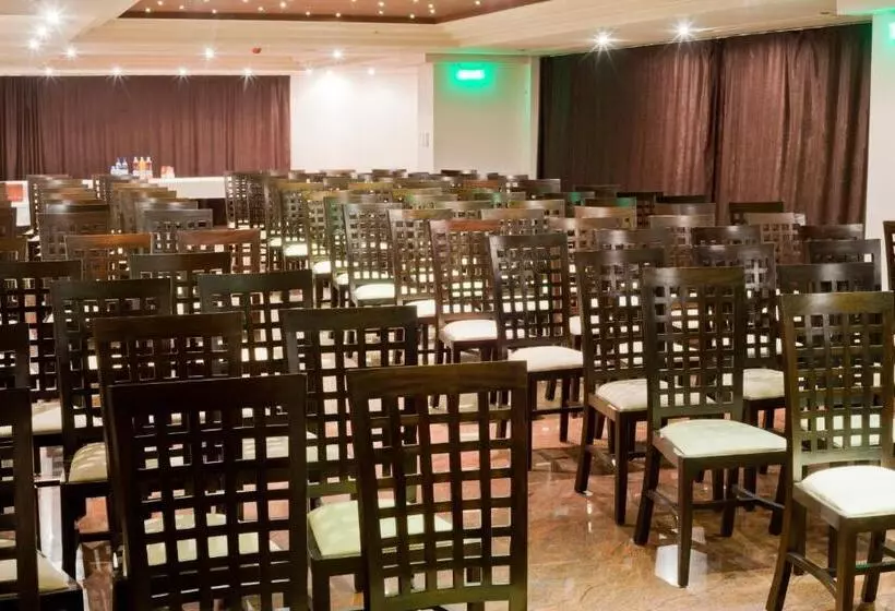 Fotos del hotel Yesterday:  3