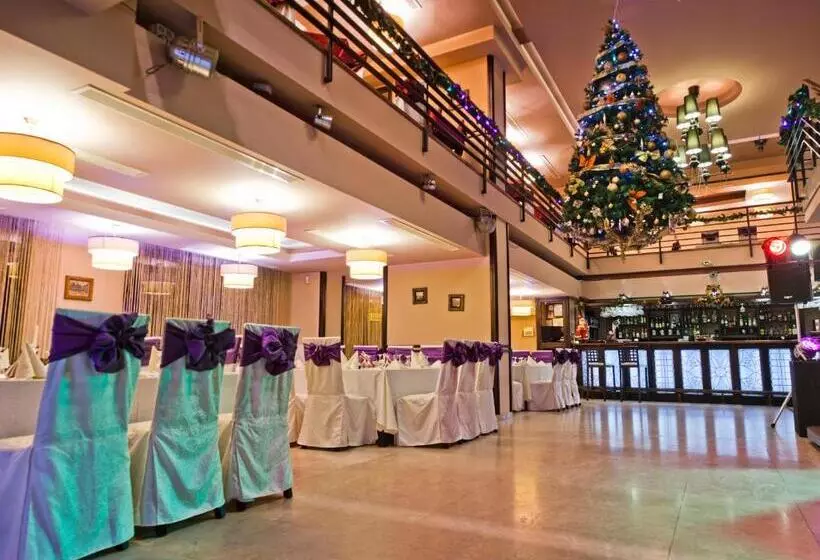 Fotos del hotel Yesterday:  2